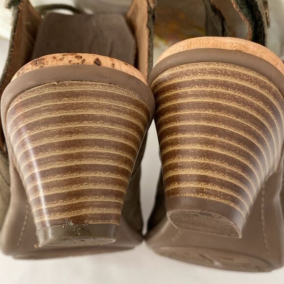 Earth Leather Boho Kristen Heel 2” Bootie Sandals - Picture 8 of 9